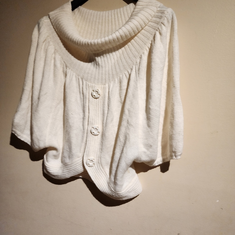 Super Cute and Stylish Cowl Neck Cropped  Short Sleeve  Sweater - Picture 3 of 7